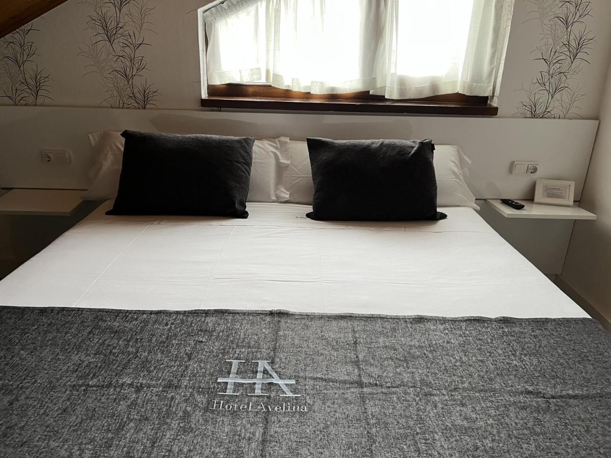 Hotel Avelina Onís المظهر الخارجي الصورة