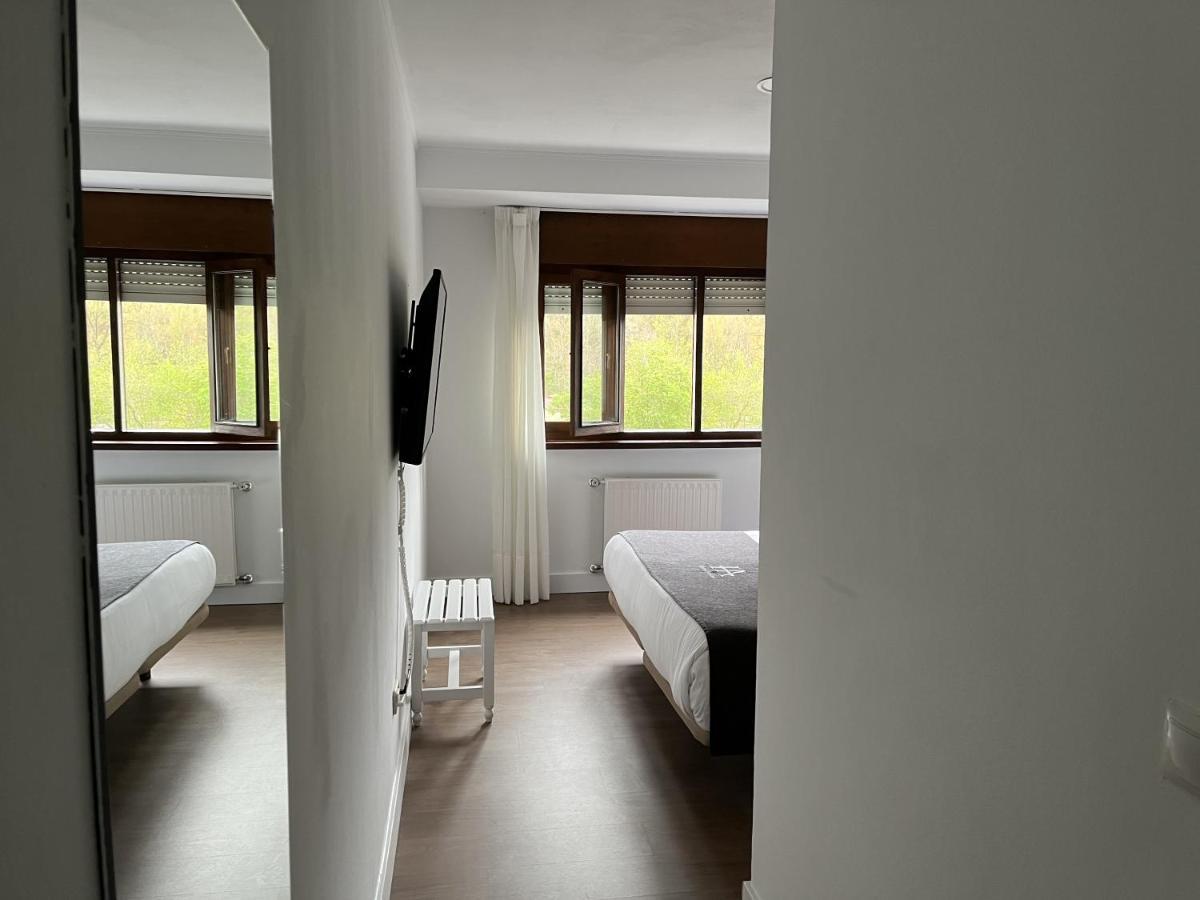 Hotel Avelina Onís المظهر الخارجي الصورة