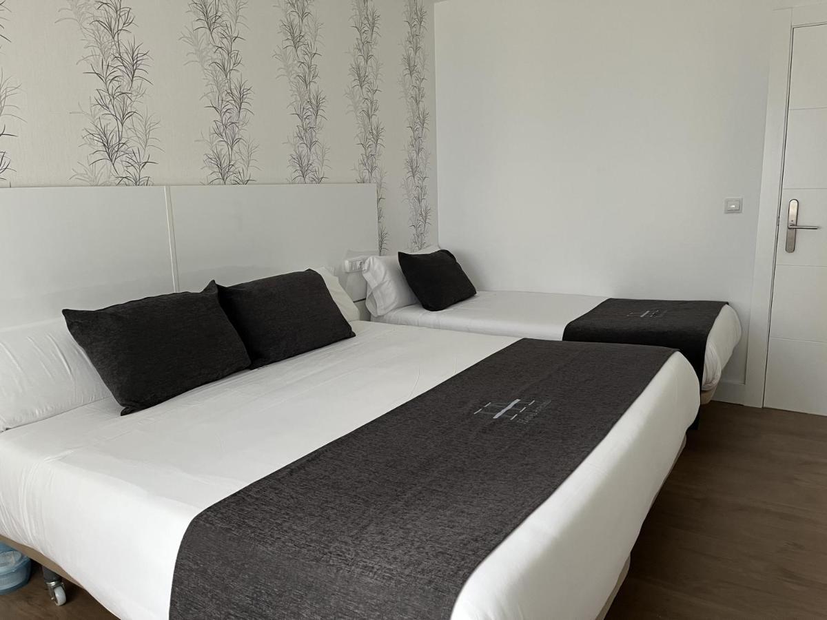 Hotel Avelina Onís المظهر الخارجي الصورة