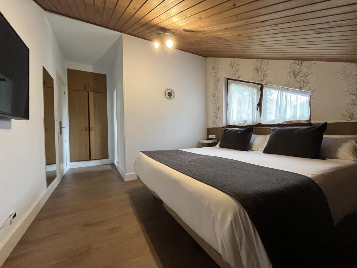 Hotel Avelina Onís المظهر الخارجي الصورة